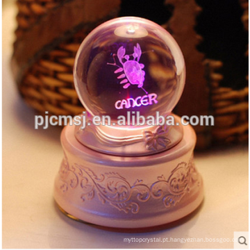 Caixa de música da bola de cristal com logotipo gravado laser 3D para o presente das lembranças